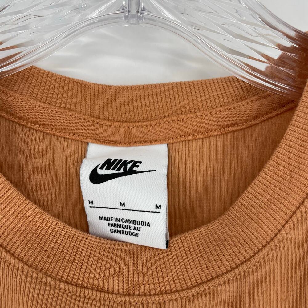 Nike Crop Rib Tank Top Size Medium - Picture 3 of 6